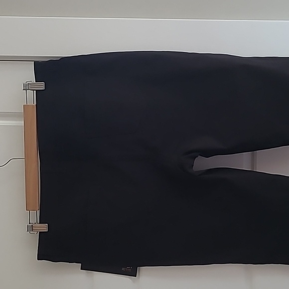 Renuar black casual pants. Size 12 P - Picture 4 of 11